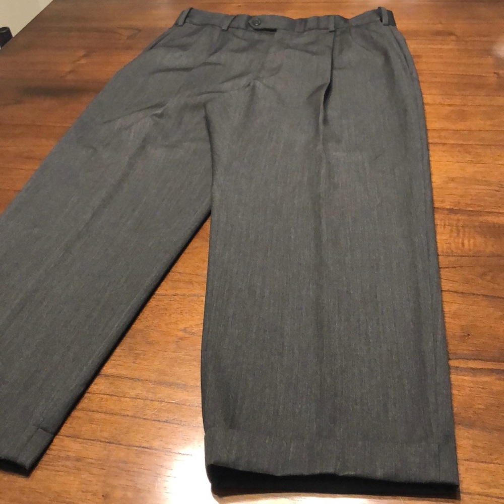 Austin Reed Men’s Gray Slacks 34 - Picture 9 of 16